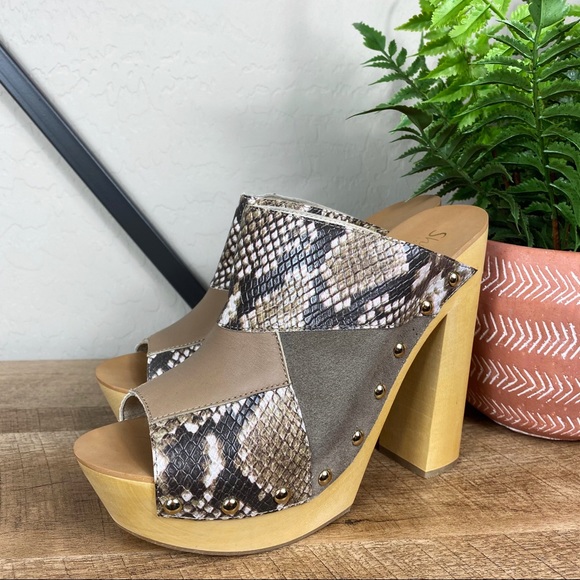 Shellys London Shoes - SOLD Shellys London Platform Snakeskin Heel
